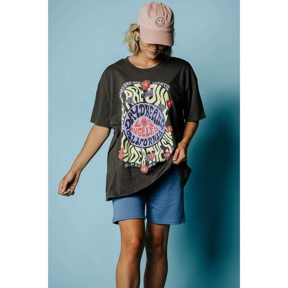 DAYDREAMER We are One Under Sun Merch Tee Sz L - Picture 9 of 12